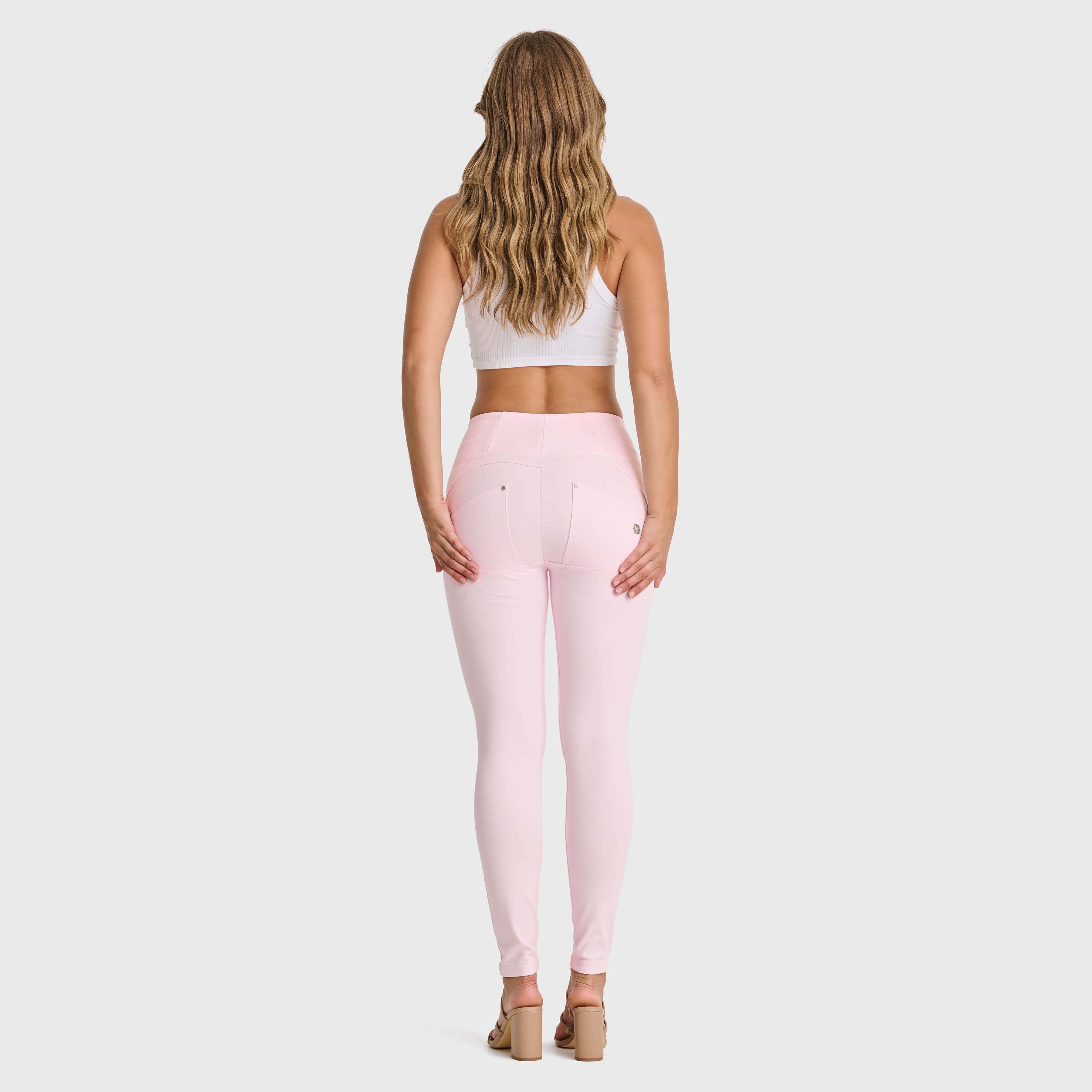 WR.UP® SNUG Jeans - High Waisted - Petite Length - Baby Pink 3