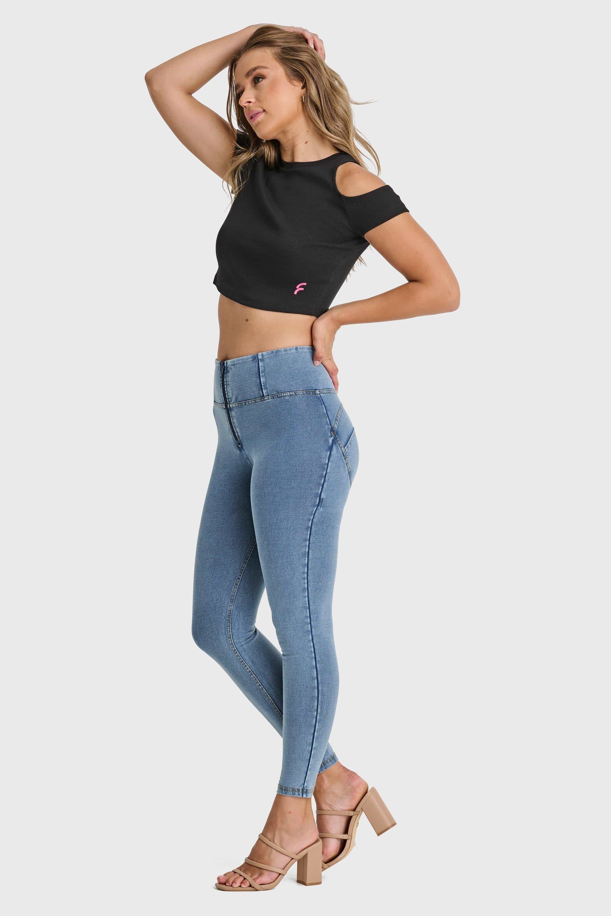 Cropped Cut Out T Shirt - Black 6