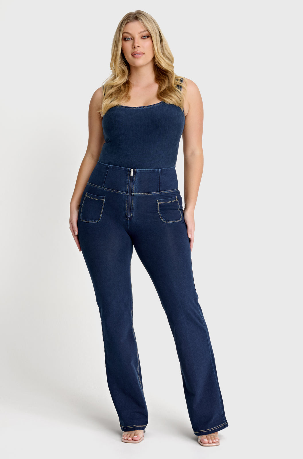 WRUP Denim with Front Pockets - Super High Waisted - Flare - Dark Blue + Beige Stitching