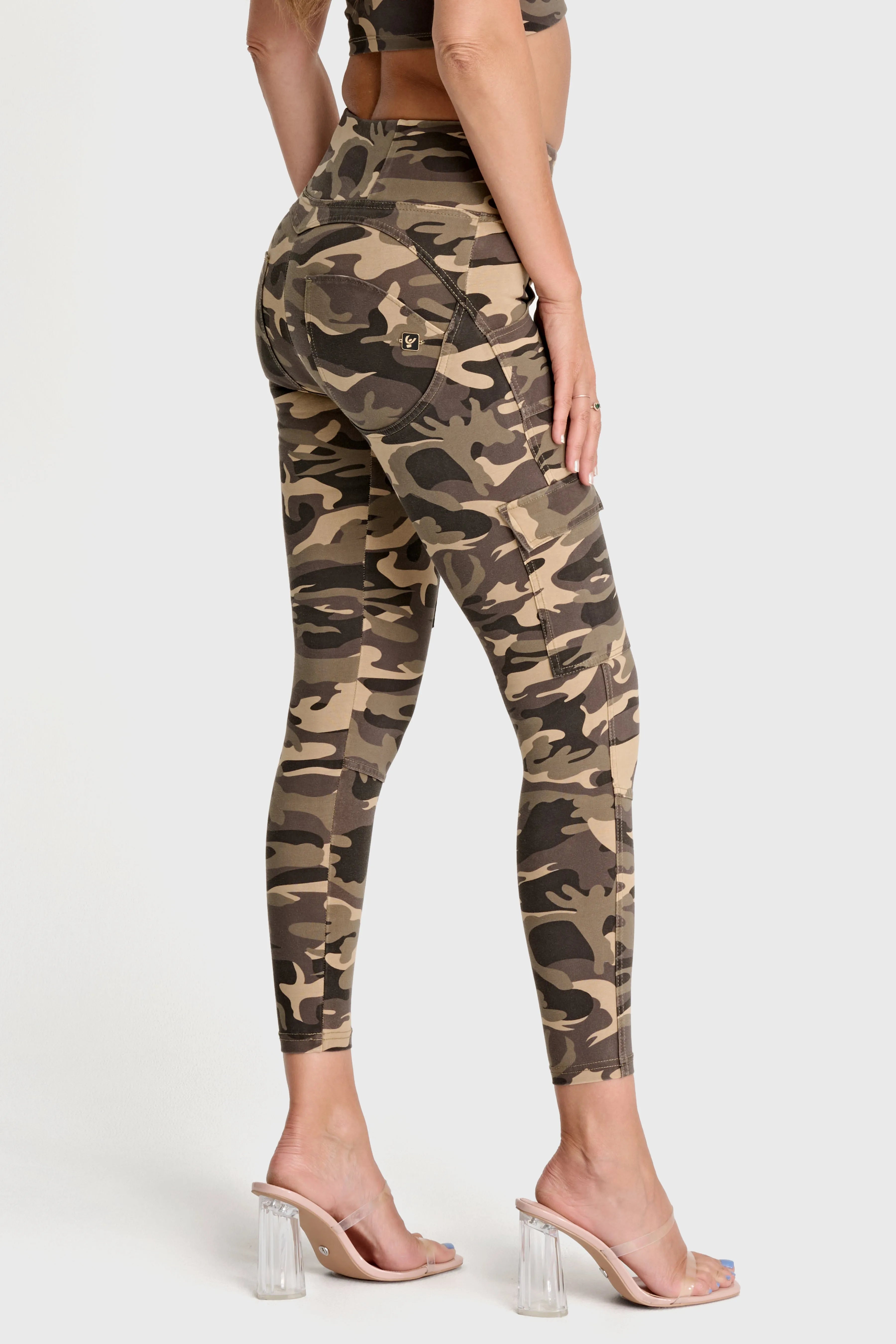 WR.UP® Cargo Fashion - High Waisted - Petite Length - Brown Camo 2