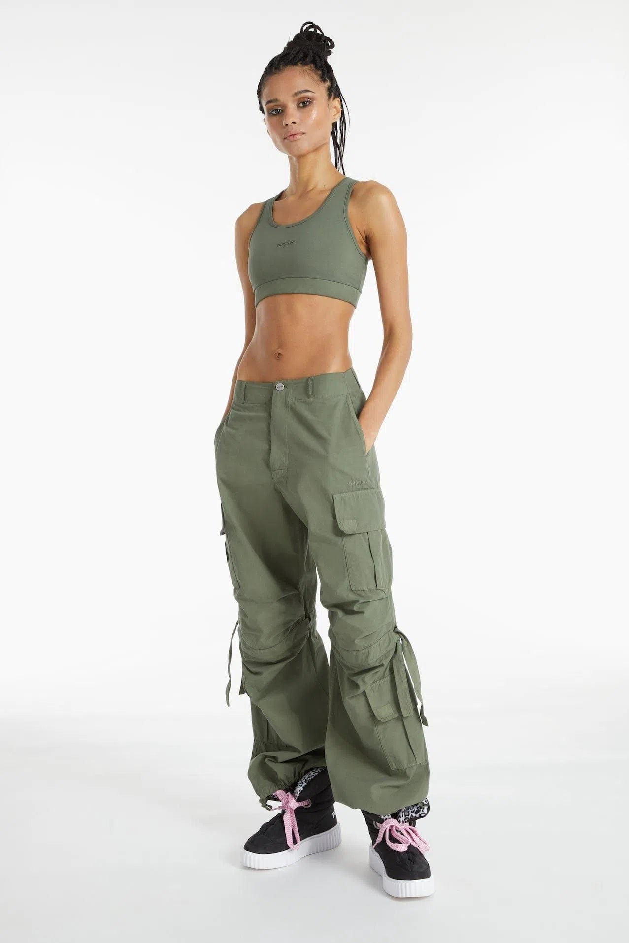 Cargo Pants - High Waisted - Full Length - Military Green 3