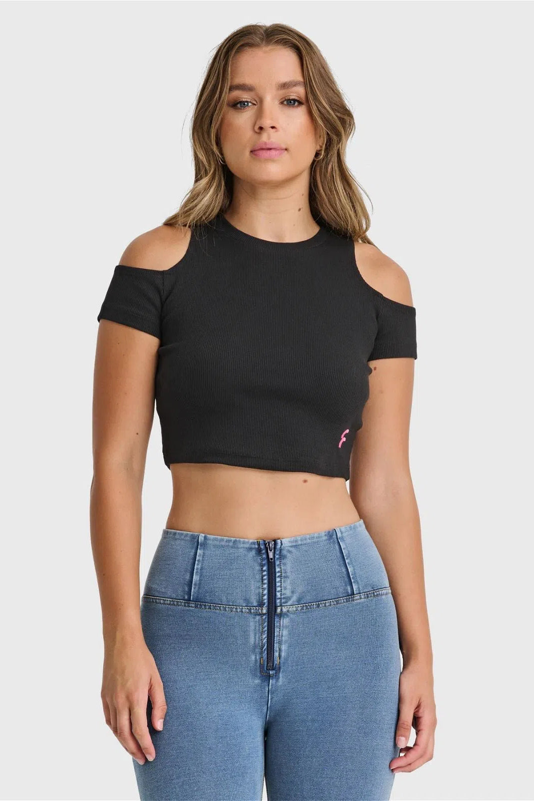 Cropped Cut Out T Shirt - Black 2