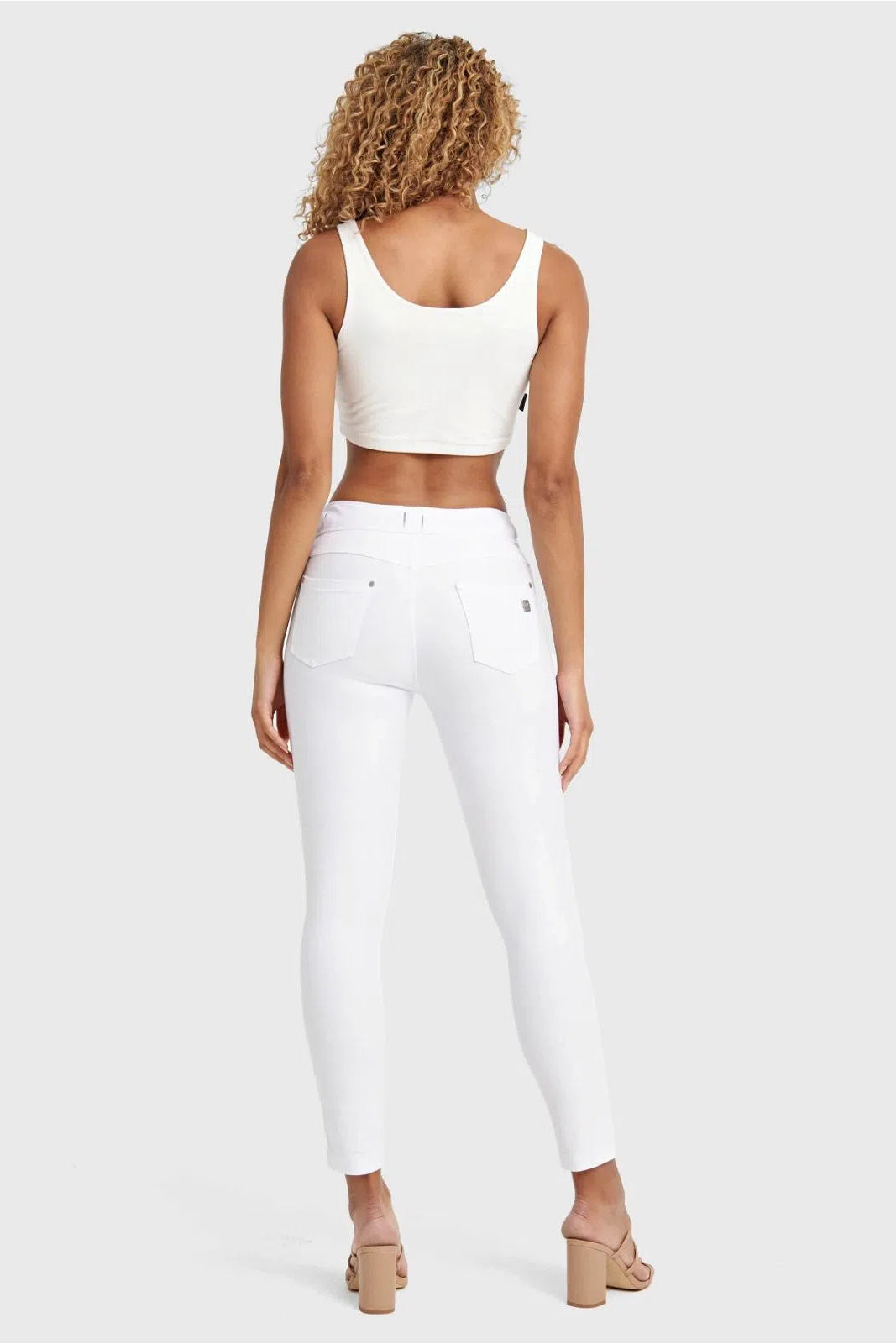 Cropped Tank Top - White 3