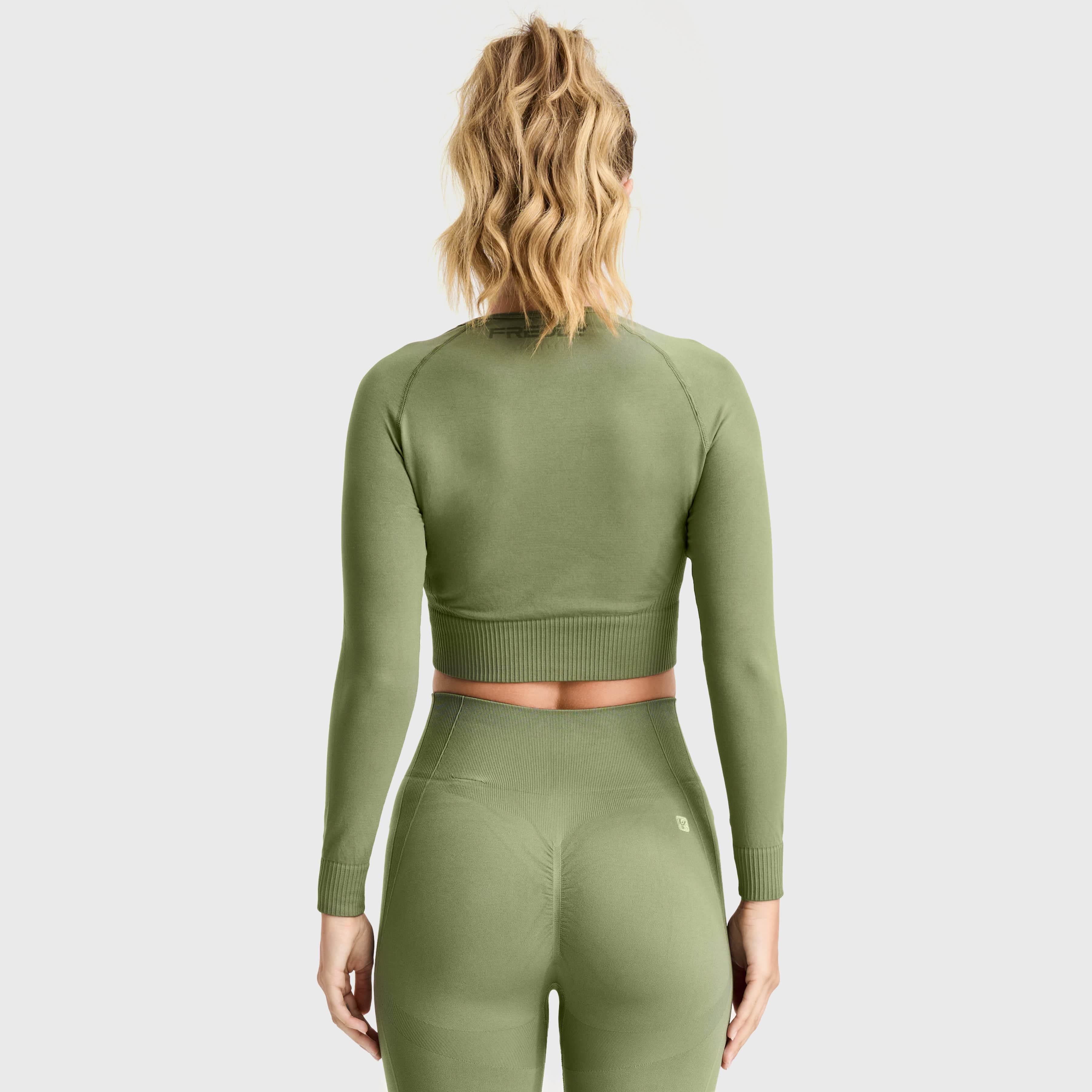 Seamless Cropped Long Sleeved - Military Green 3