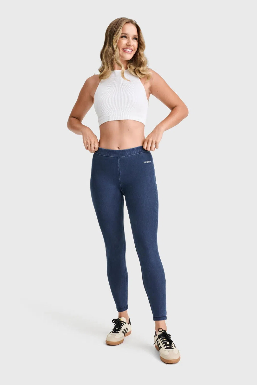 WR.UP® Core Denim - Mid Rise - Petite Length - Dark Blue + Blue Stitching 3