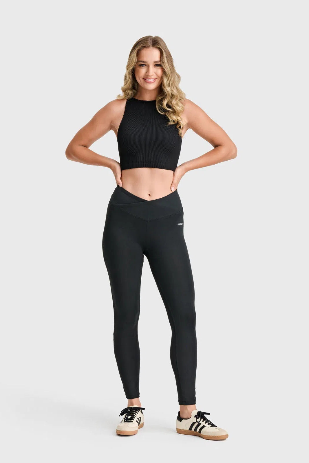 WR.UP® Core Fashion - High Waisted - Petite Length - Black 2