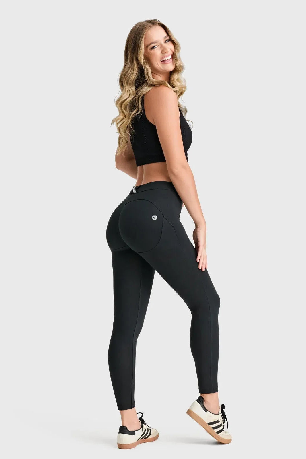 WRUP Core Fashion - Mid Rise - Petite Length - Black 3