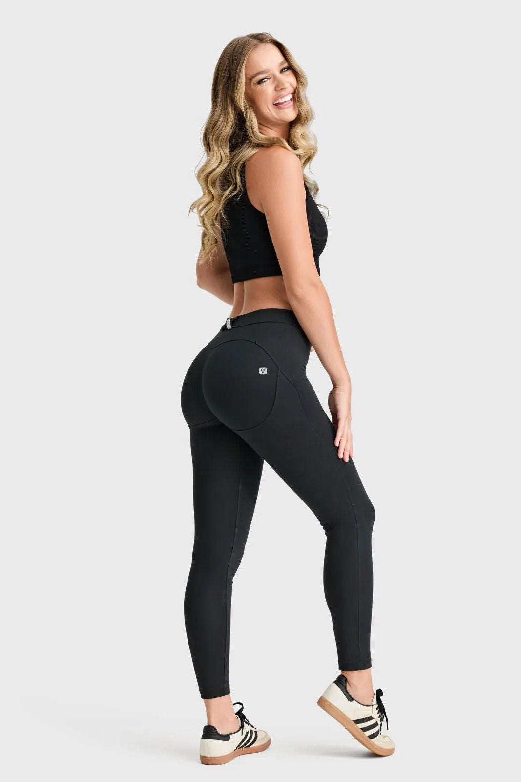 WR.UP® Core Fashion - Mid Rise - Petite Length - Black 3