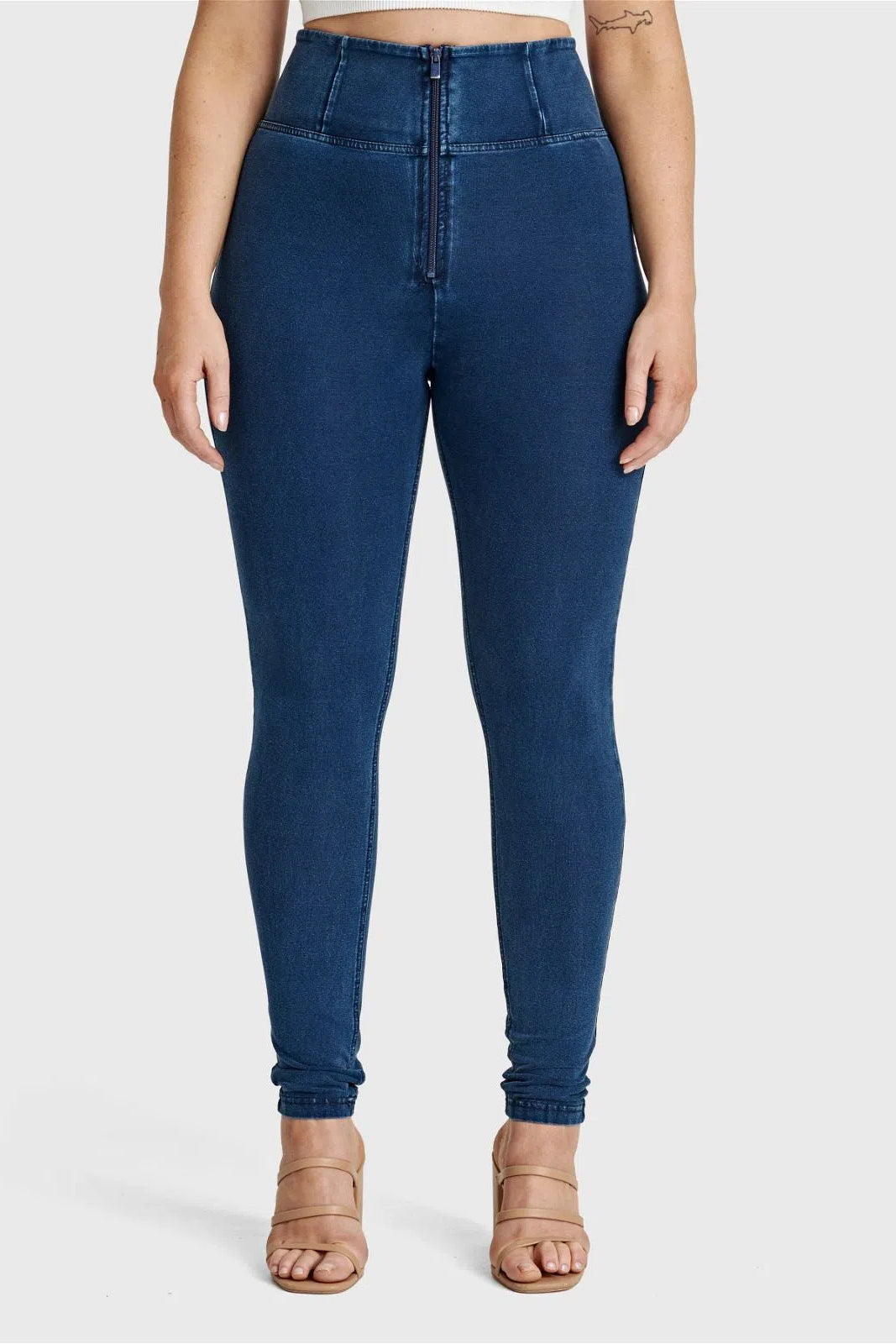 WR.UP® Curvy Denim - Zip High Waisted - Full Length - Dark Blue + Blue Stitching 1