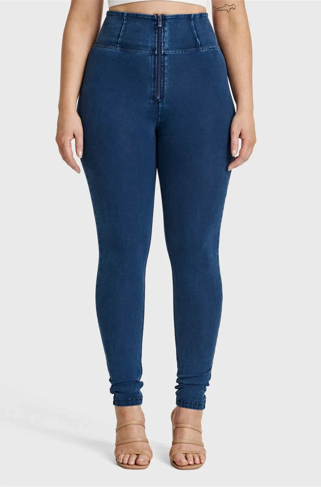 WR.UP® Curvy Denim - Zip High Waisted - Full Length - Dark Blue + Blue Stitching