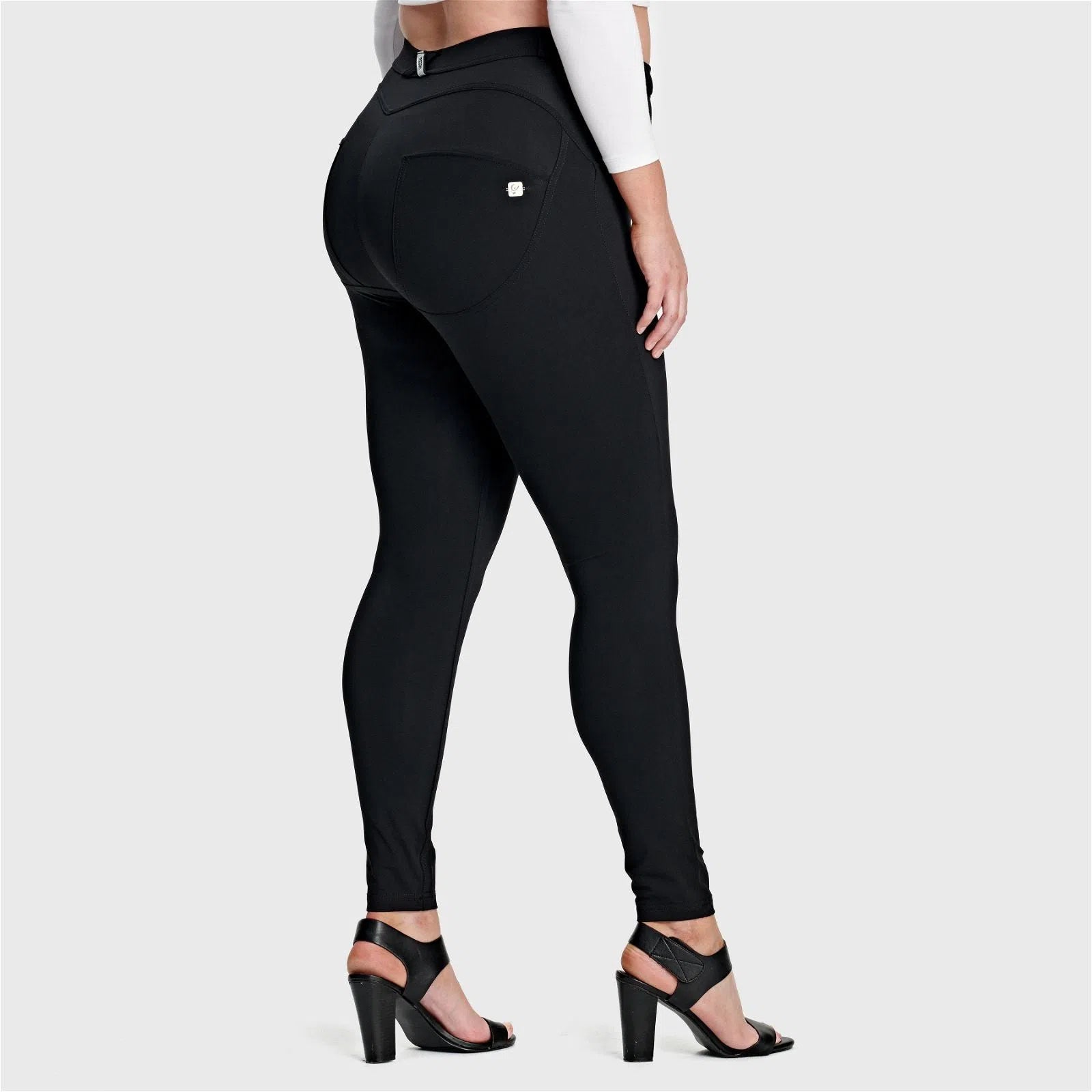 WR.UP® Curvy Diwo Pro - High Waisted - Full Length - Black 1