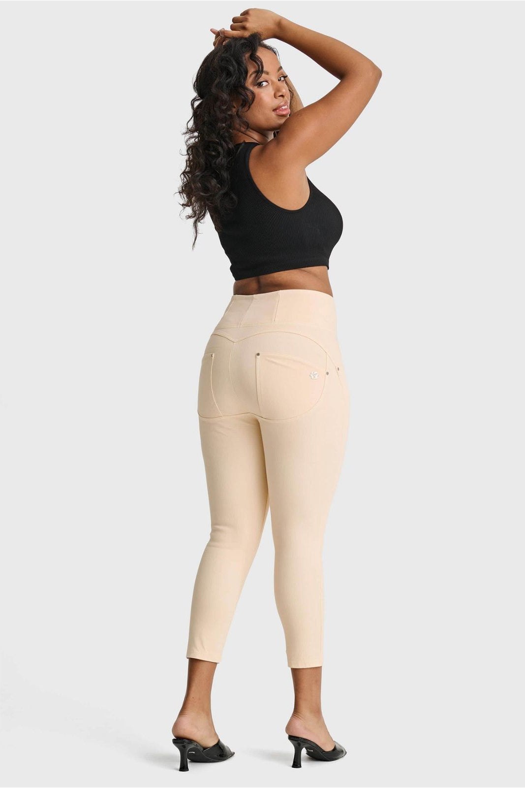 WR.UP® SNUG Curvy Jeans - High Waisted - Petite Length - Ivory 3