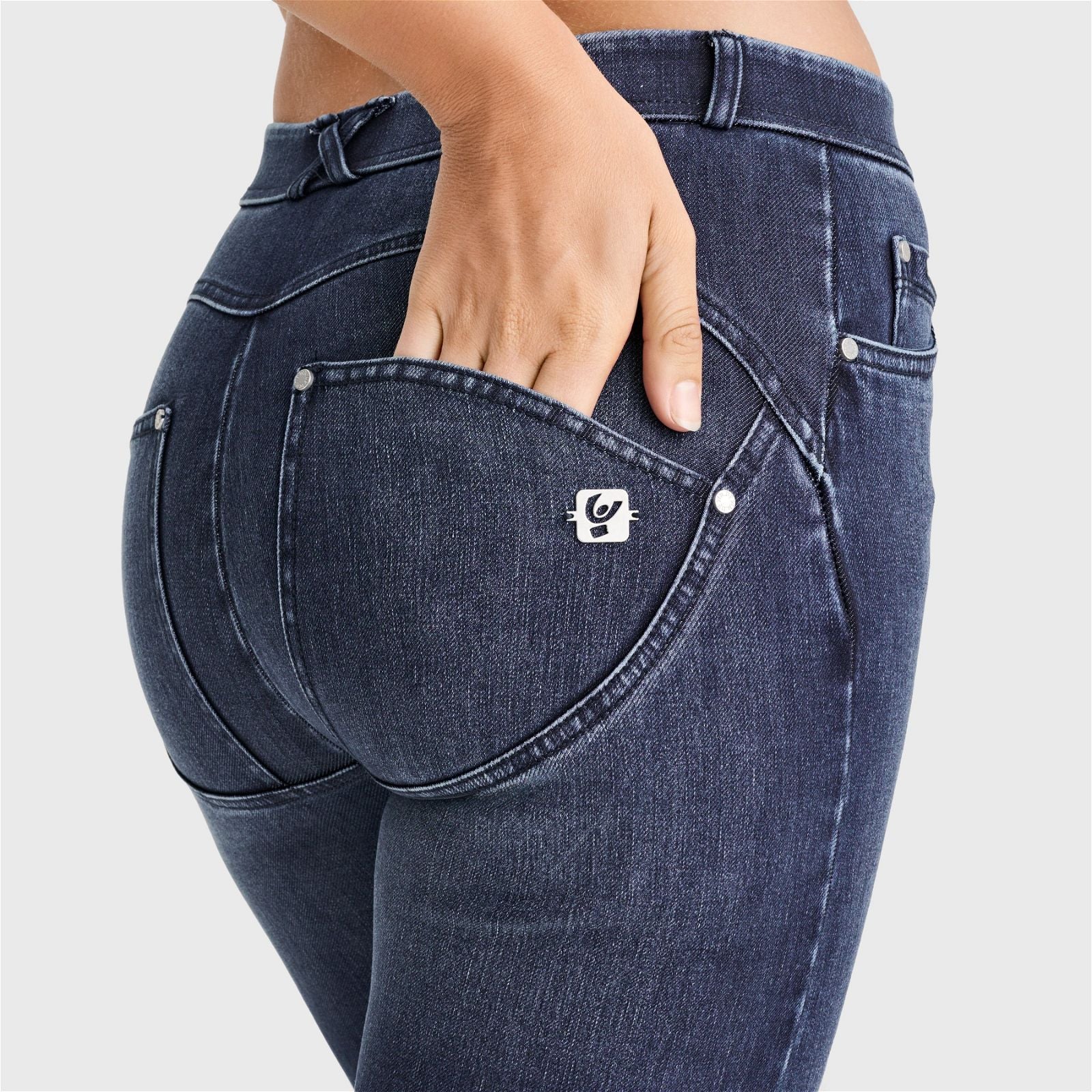 WR.UP® SNUG Jeans - 2 Button High Waisted - Bootcut - Dark Blue + Blue Stitching 3