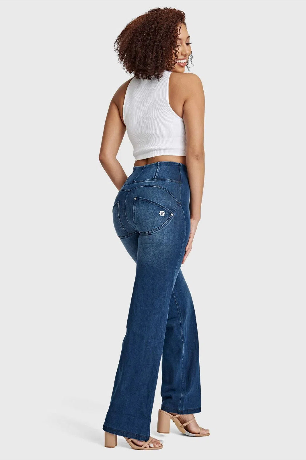 WR.UP® SNUG Jeans - High Waisted - Flare - Dark Blue + Blue Stitching 2