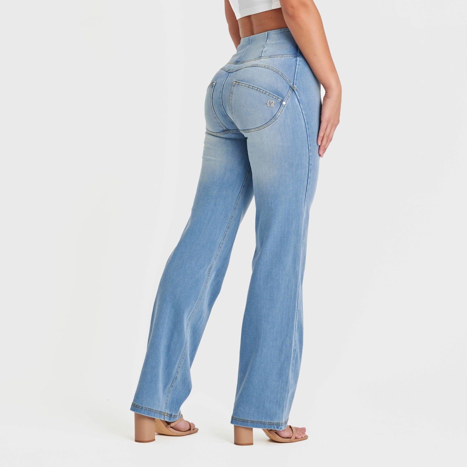 WR.UP® SNUG Jeans - High Waisted - Flare - Light Blue + Yellow Stitching 1