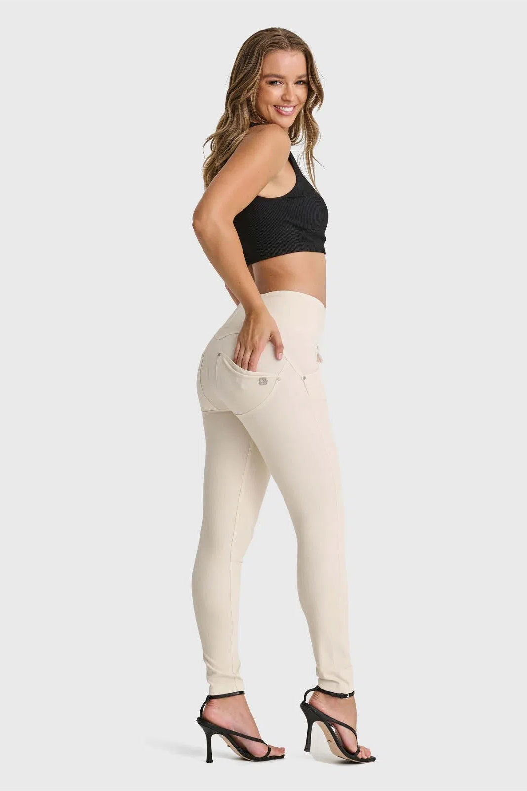 WR.UP® SNUG Jeans - High Waisted - Full Length - Ivory 3