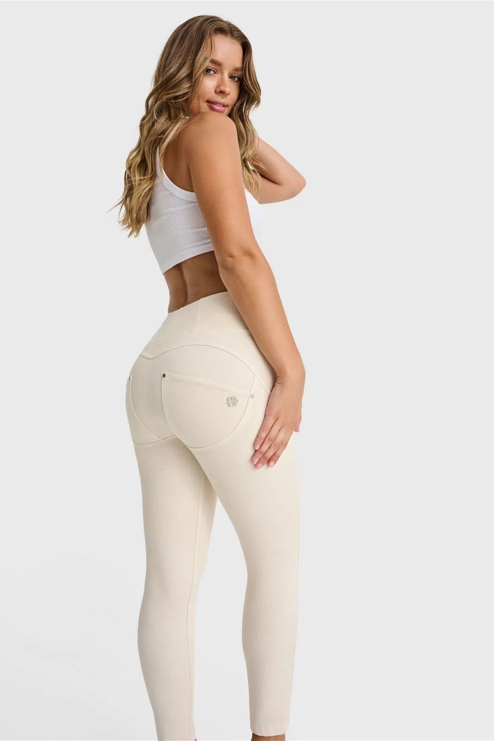 WR.UP® SNUG Jeans - High Waisted - Petite Length - Ivory 2