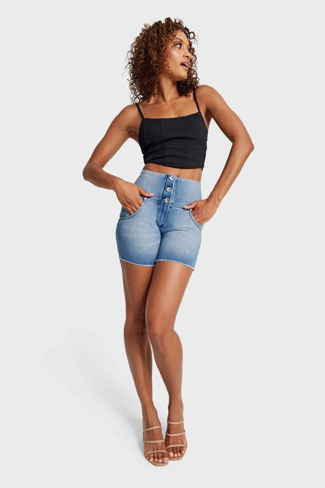 WR.UP® SNUG Jeans - High Waisted - Shorts - Light Blue + Blue Stitching 3