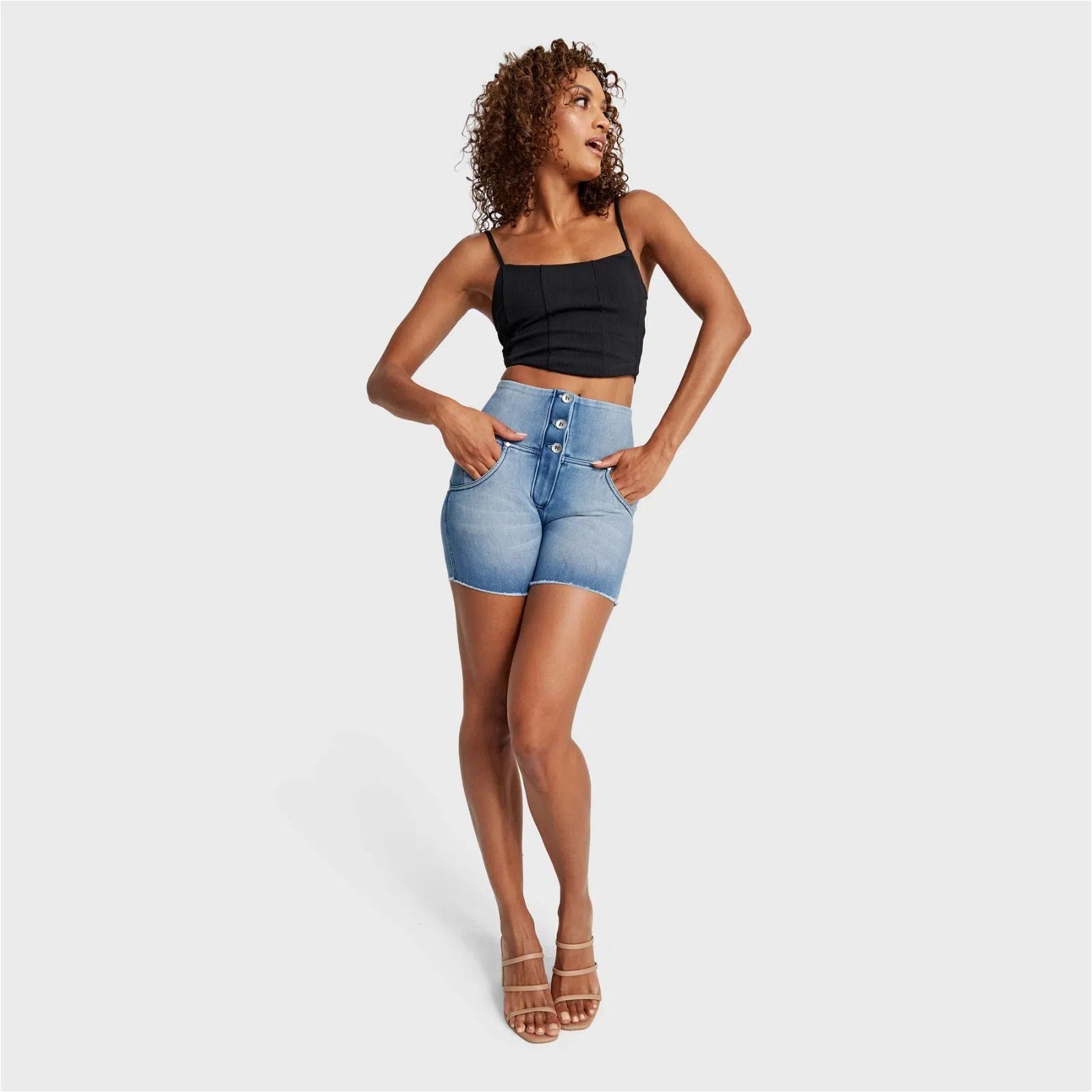 WR.UP® SNUG Jeans - High Waisted - Shorts - Light Blue + Blue Stitching 3