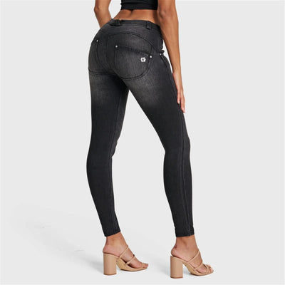 WR.UP® SNUG Jeans - Mid Rise - Full Length - Black + Black Stitching