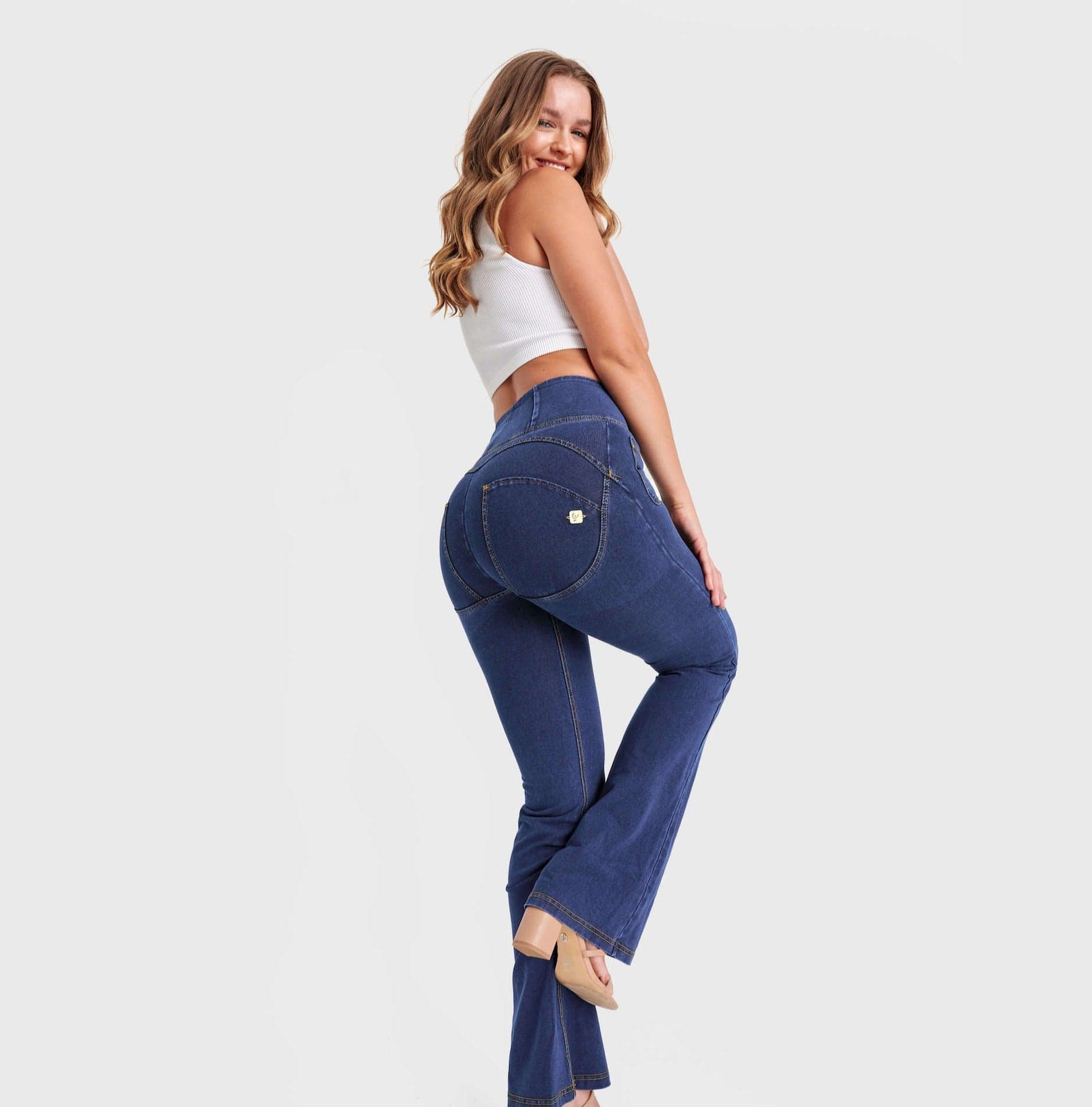 WR.UP® Denim with Front Pockets - Super High Waisted - Flare - Dark Blue + Yellow Stitching 2