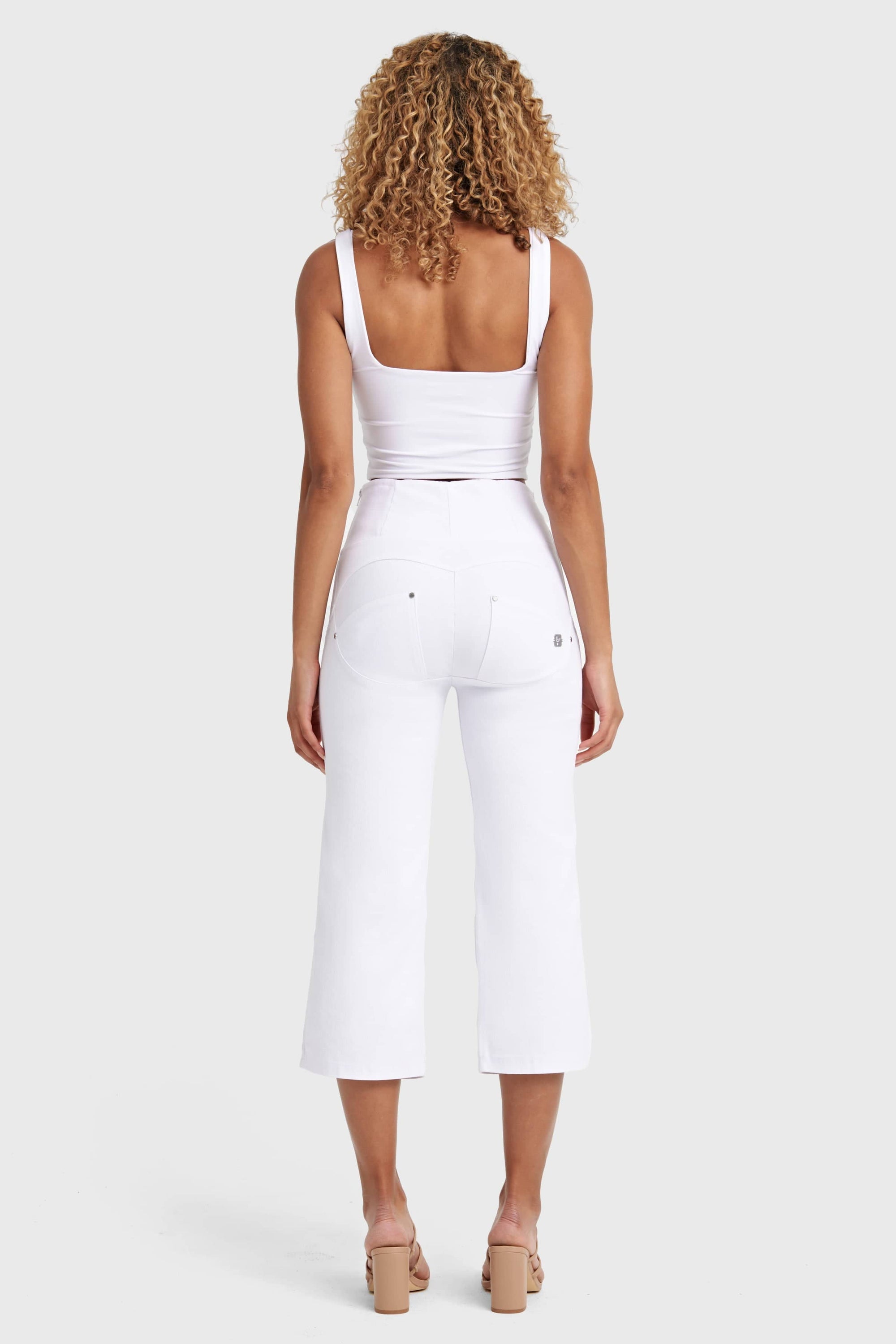 WR.UP® Snug Jeans - High Waisted - Cropped - White 8