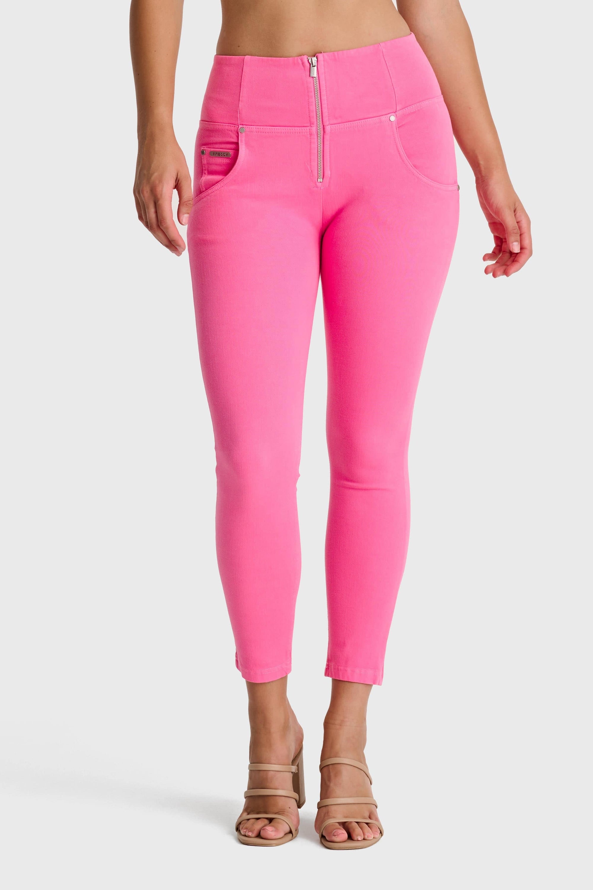 WR.UP® Snug Jeans - High Waisted - 7/8 Length - Candy Pink 5