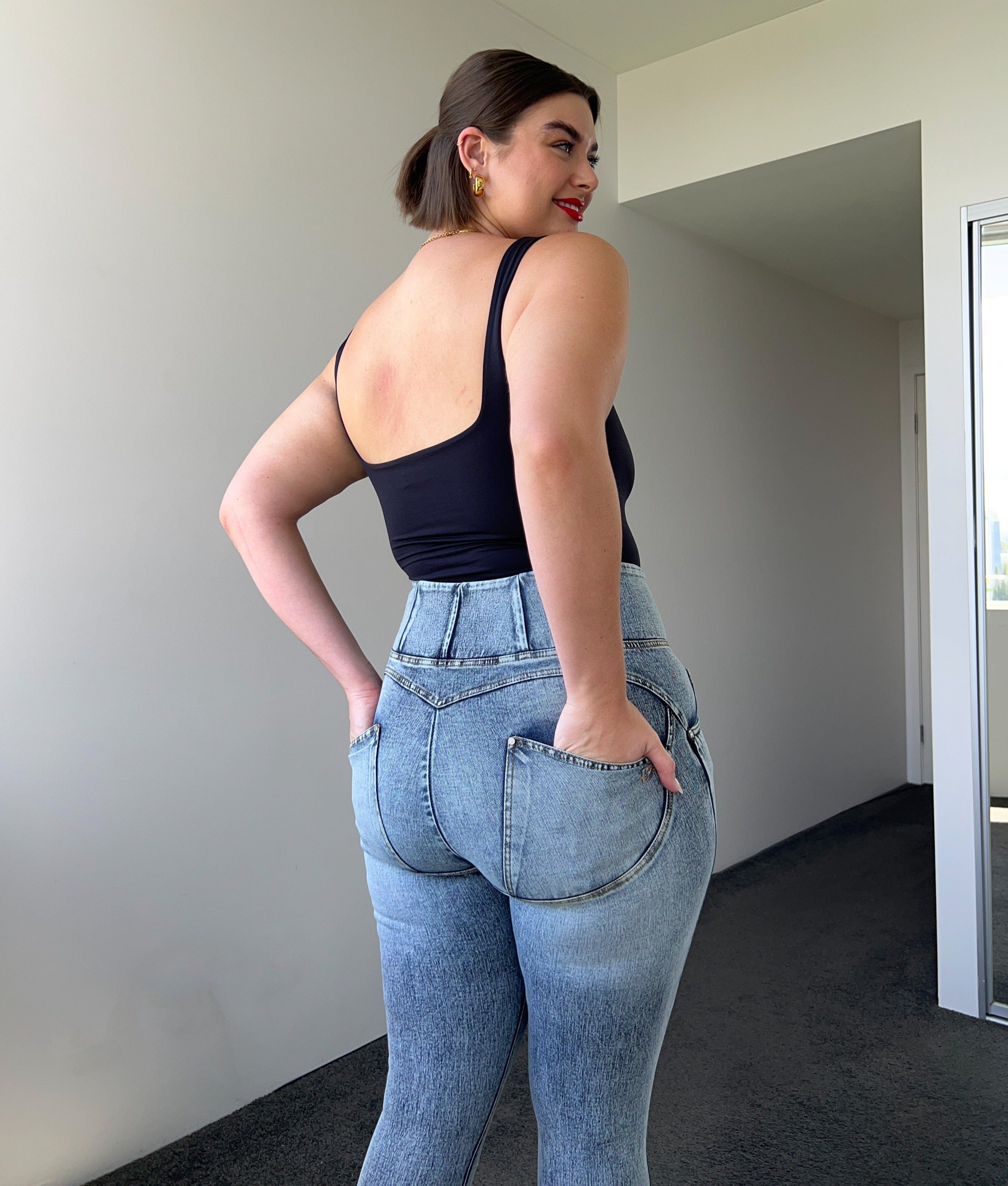 WR.UP® Snug Curvy Ripped Jeans - High Waisted - Full Length - Blue Stonewash + Yellow Stitching 3